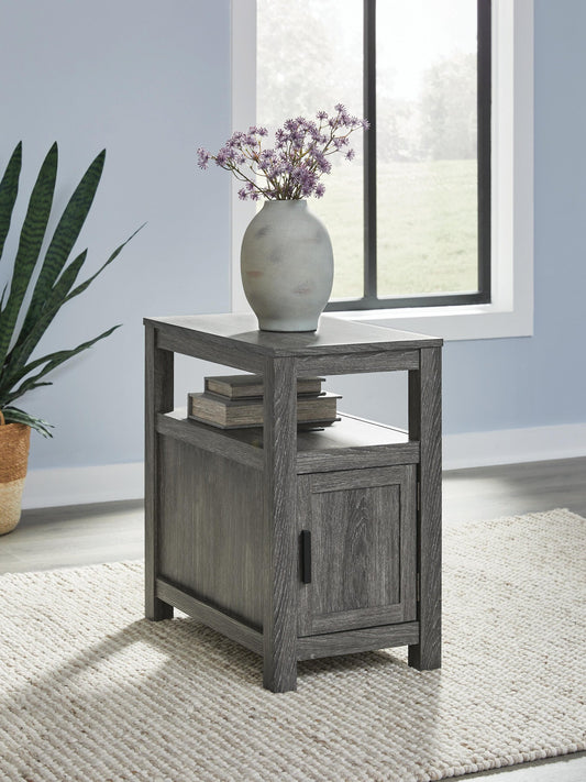 Fendenmore Chair Side End Table