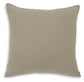 Jayner Pillow