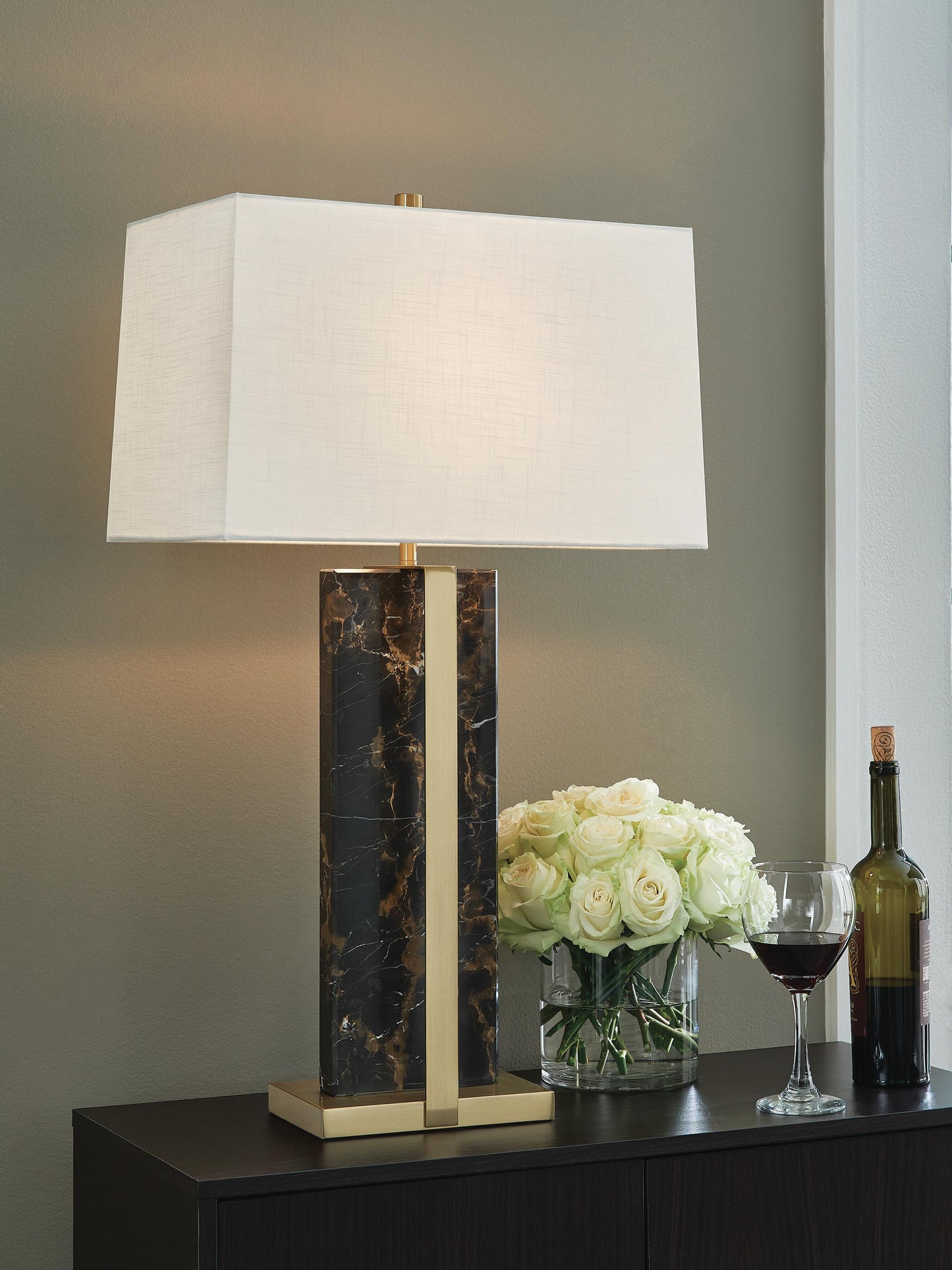 Neonish Marble Table Lamp (1/CN)