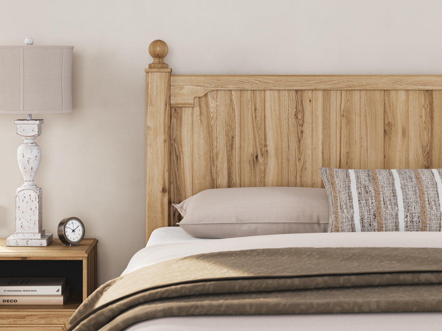 Aleaport King Panel Bed with Mirrored Dresser