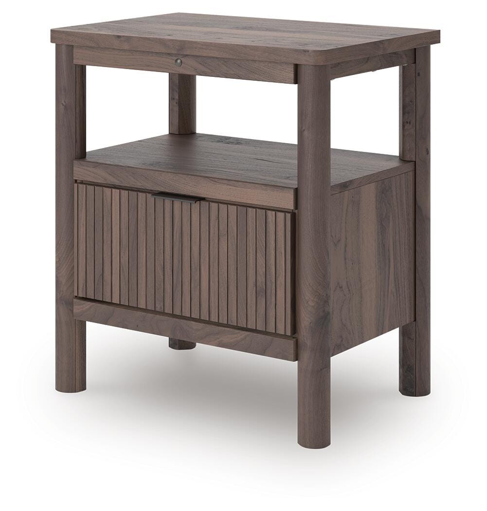 Pamytta Queen Upholstered Panel Platform Bed, Dresser, Mirror, Chest and Nightstand