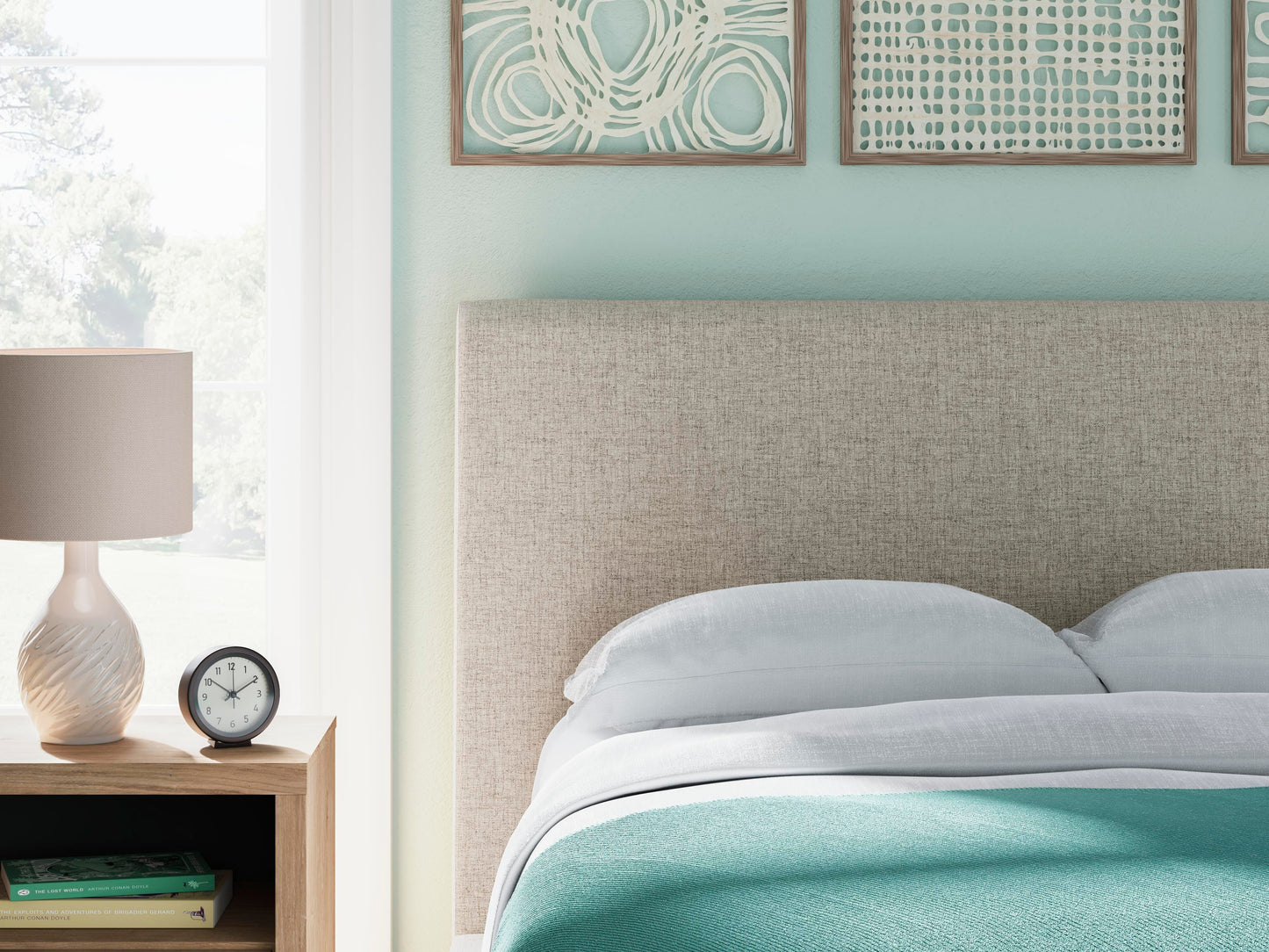 Cielden Full Upholstered Bed with Roll Slats, Dresser, Mirror and Nightstand