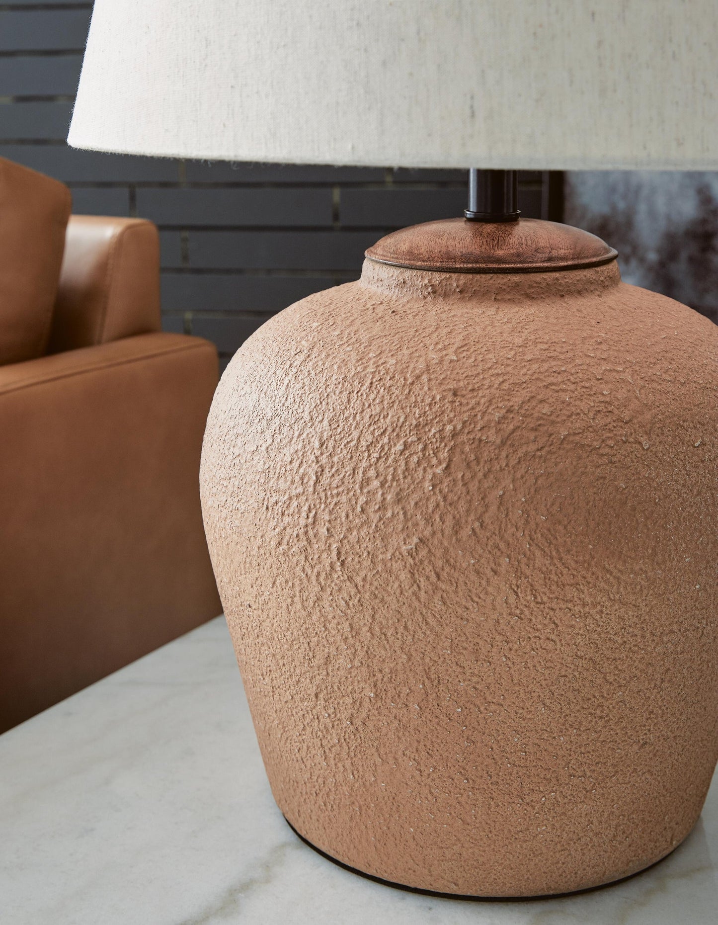Scantor Metal Table Lamp (1/CN)