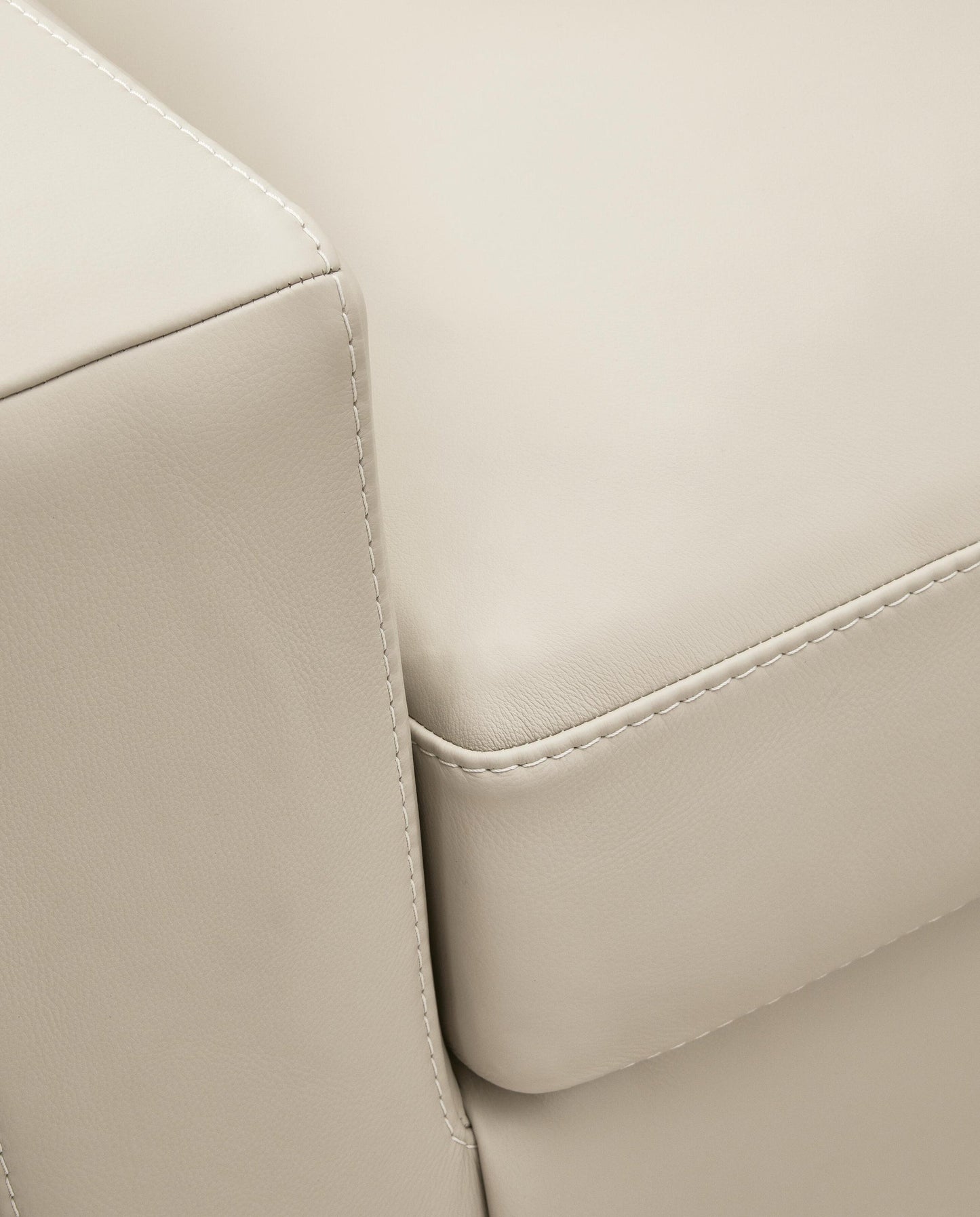 Treasure Trove Loveseat