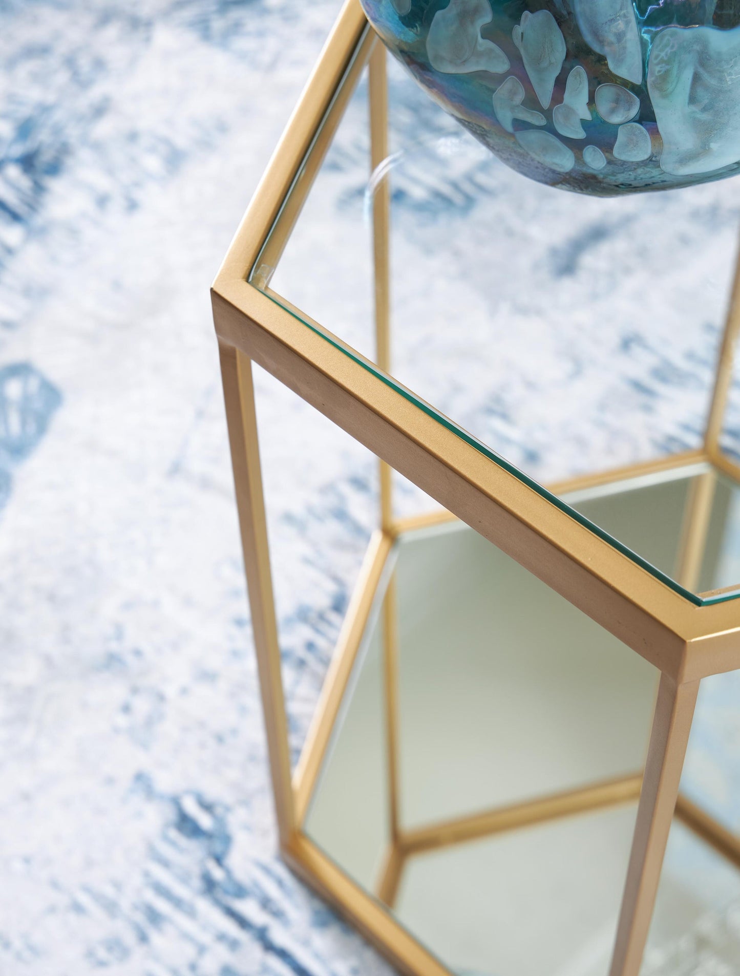 Veerwick Accent Cocktail Table
