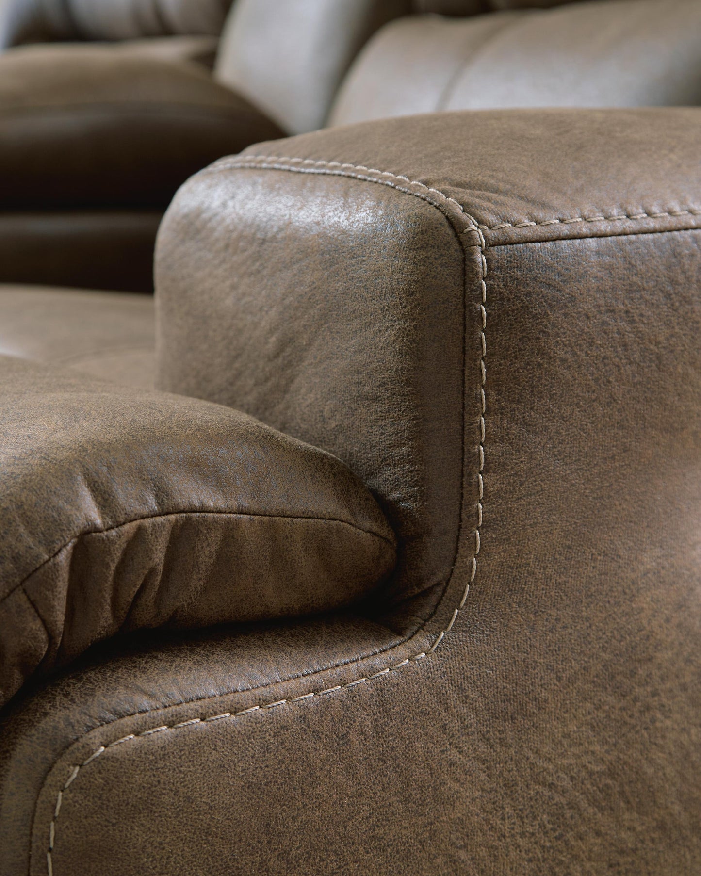 Beckley Place PWR REC Loveseat/CON/ADJ HDRST