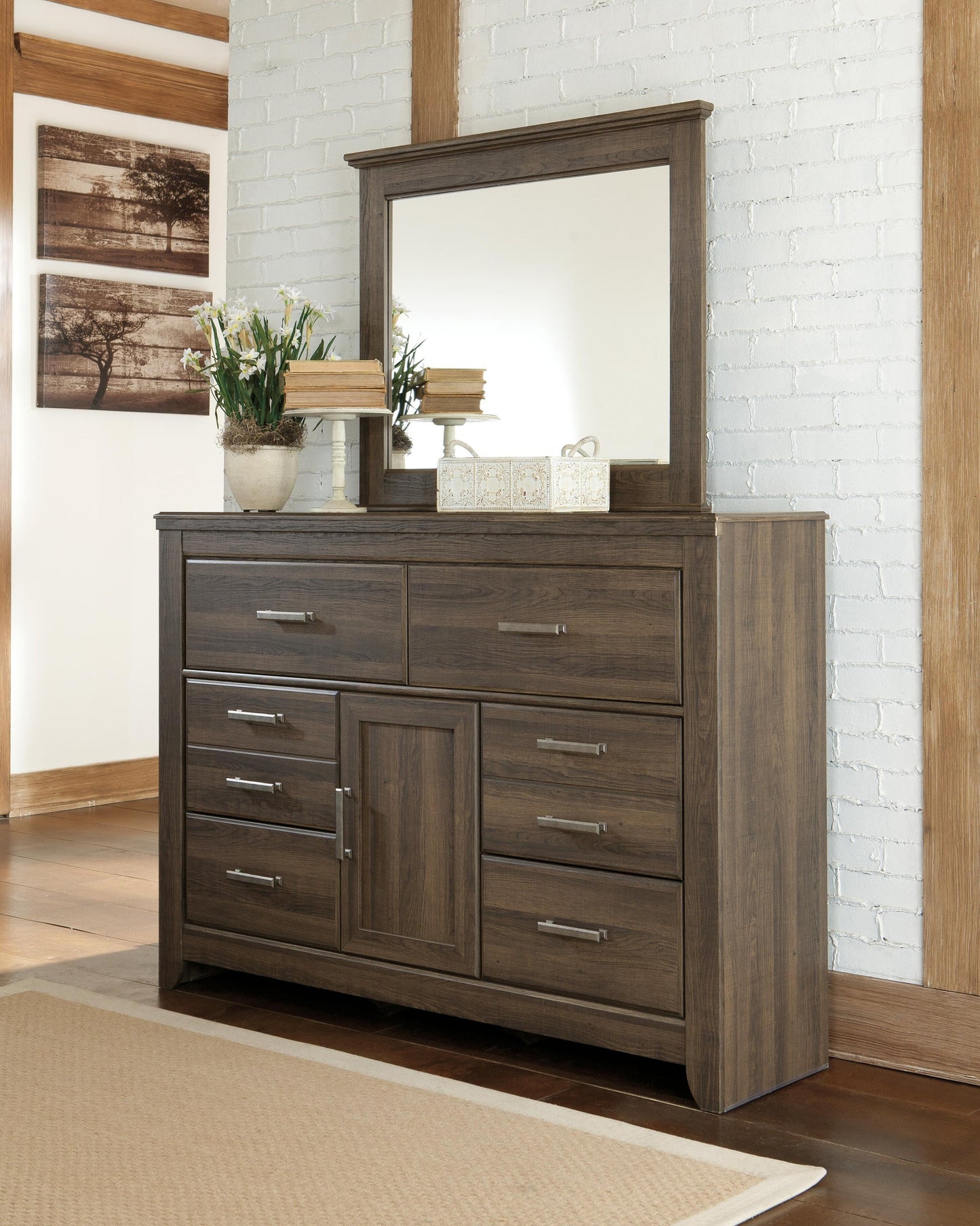 Juararo California King Panel Bed with Mirrored Dresser, Chest and Nightstand