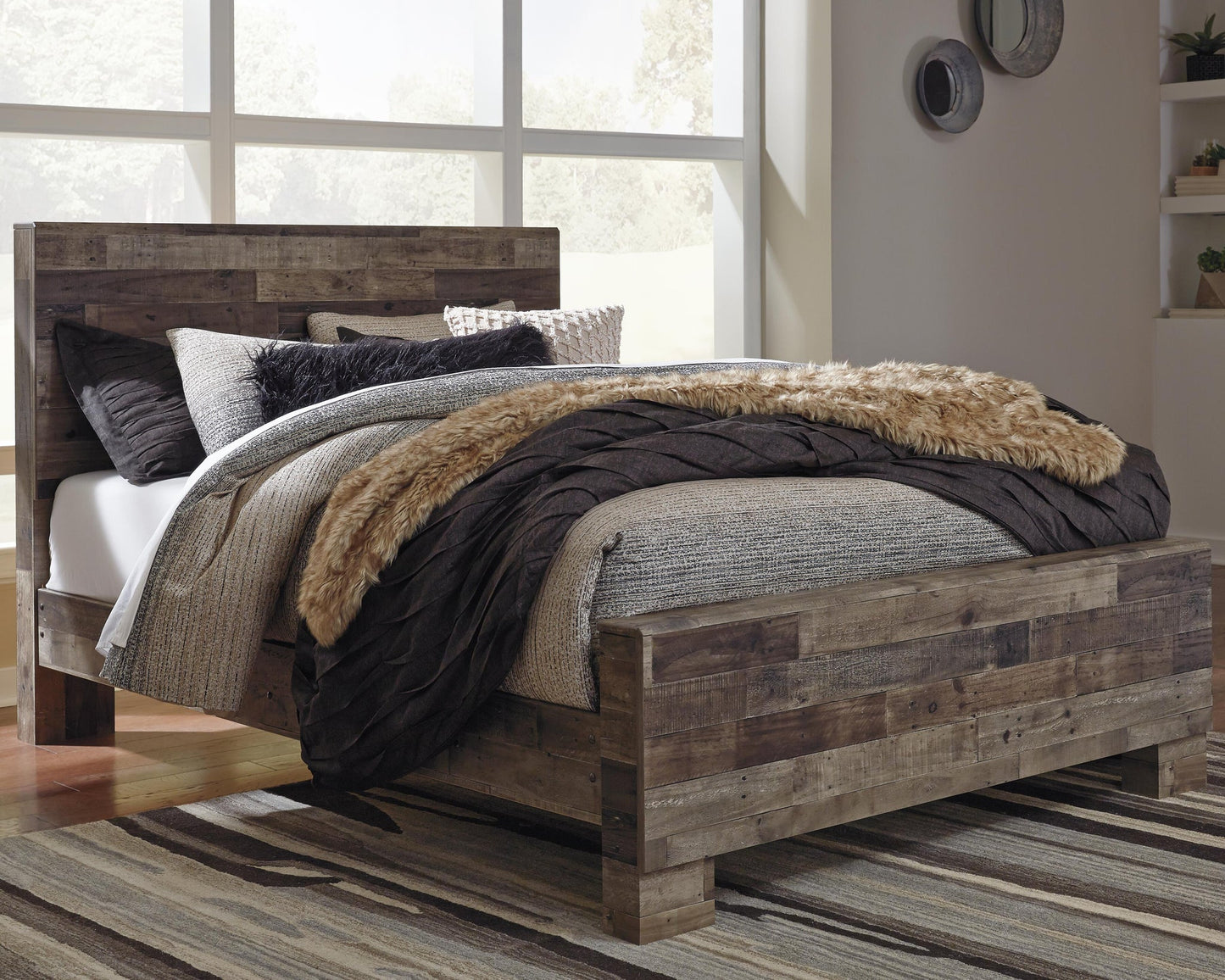 Derekson Queen Panel Bed with Mirrored Dresser