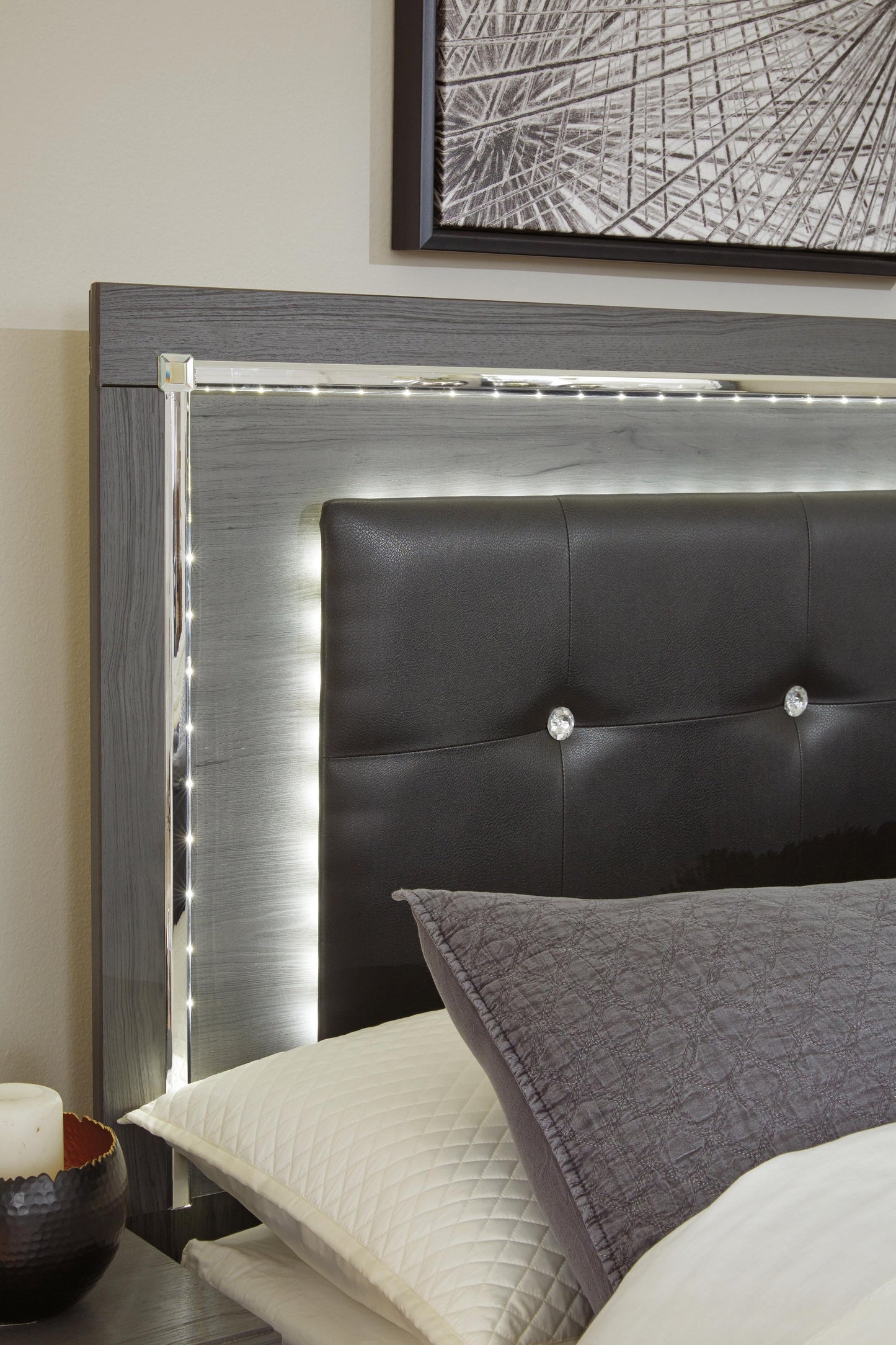 Lodanna Full Upholstered Panel Headboard Bed with Mirrored Dresser, Chest and Nightstand