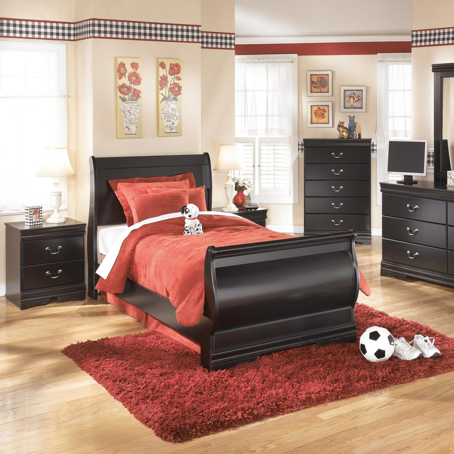 Huey Vineyard Twin Sleigh Bed with Mirrored Dresser, Chest and Nightstand