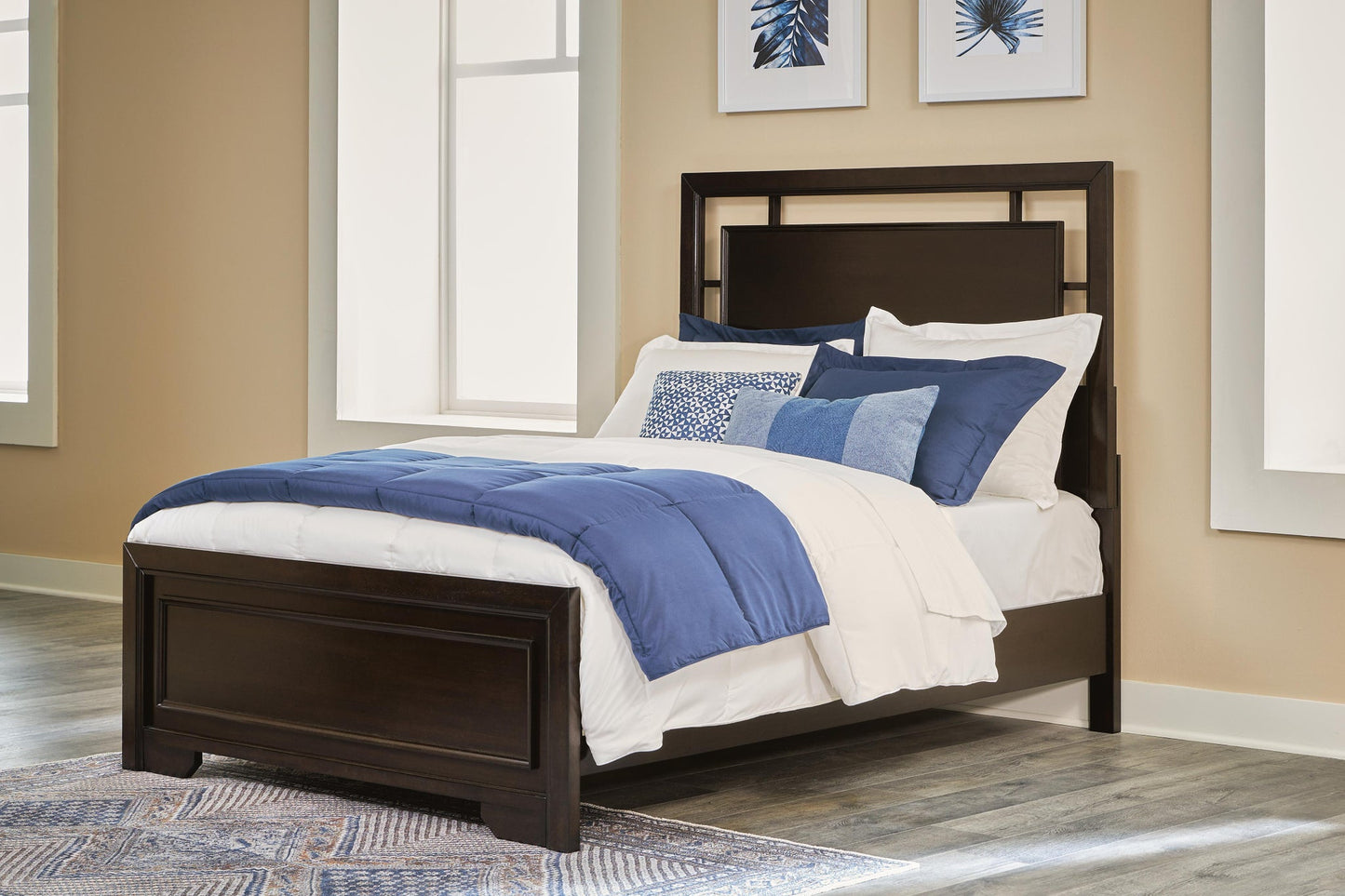 Covetown Full Panel Bed with Mirrored Dresser