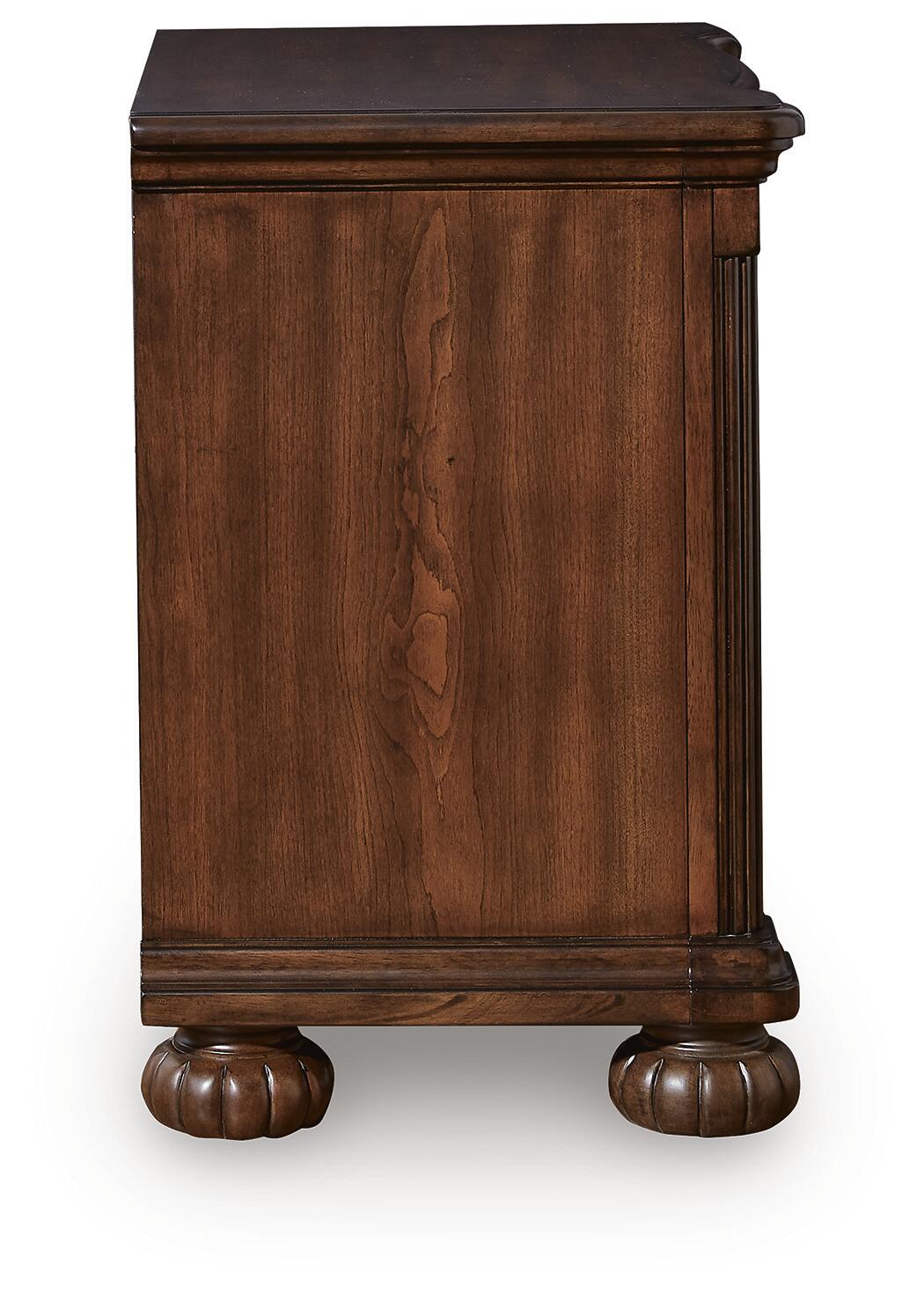 Lavinton King Poster Bed with Mirrored Dresser and Nightstand