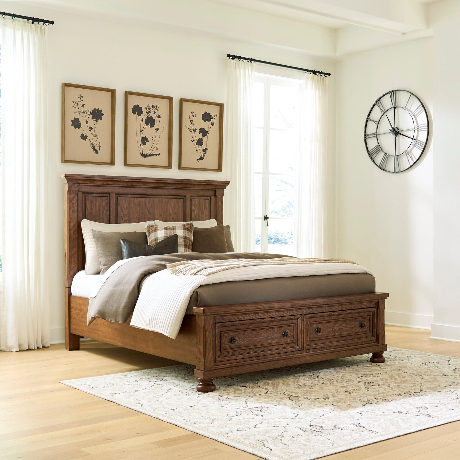 Bedroom > Beds